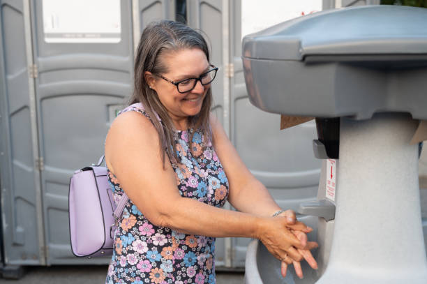 Best Luxury portable toilet rental  in Burgin, KY